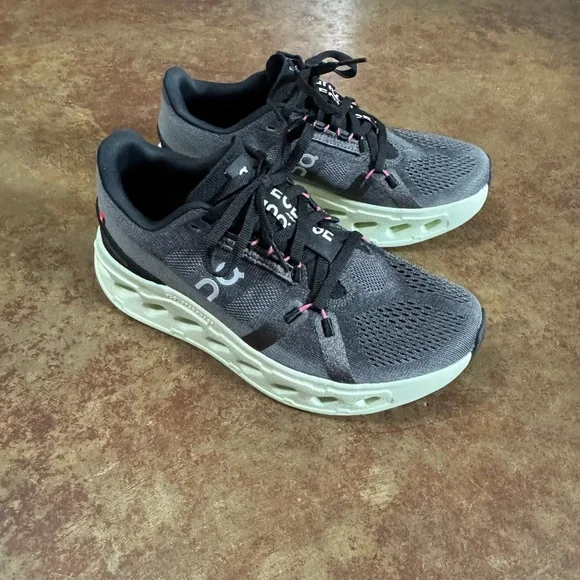 On Cloud Eclipse - Picture 4 of 7